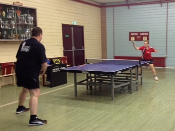 Wed. 02 (B-Y) Nadia - Geerd (11-9, 11-7, 11-5; uitslag 3-0)